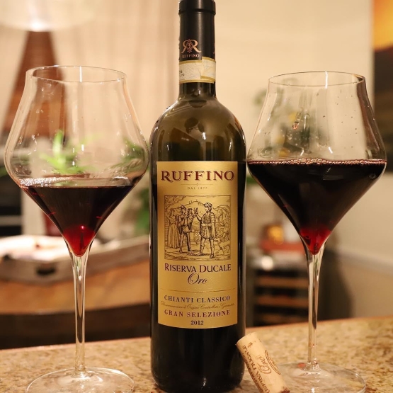 Old Liquors, Ruffino, Bottle with glasses
